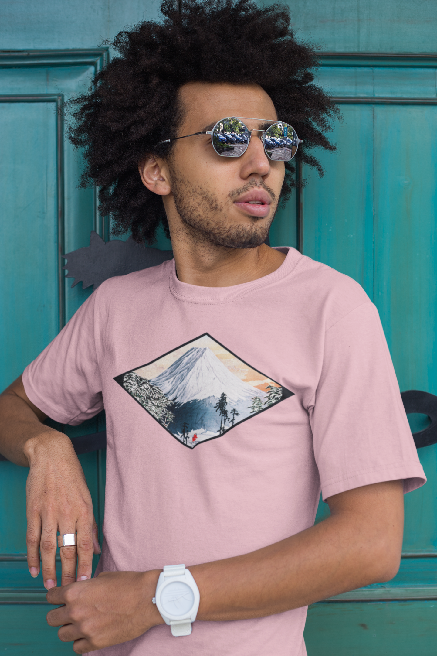 Taveling Through Mount Fuji (Colors)